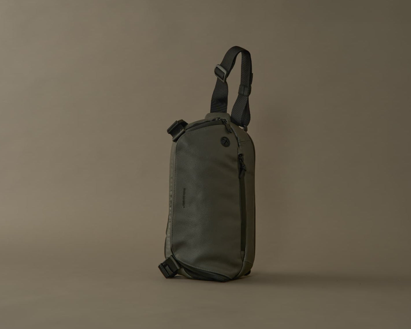 Adjust sling multi bag (BLACK×ORANGE)