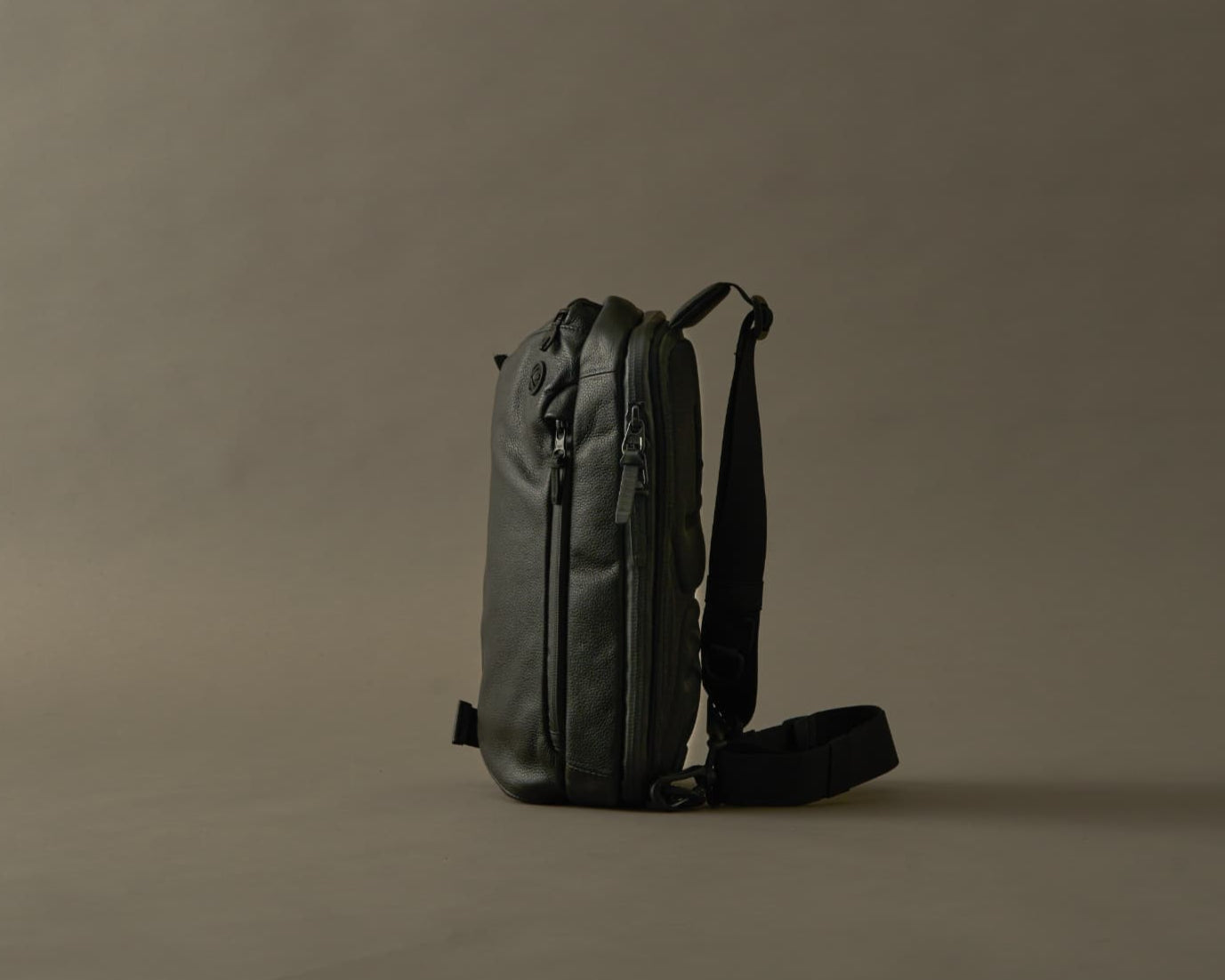 Adjust sling multi bag (BLACK×ORANGE)