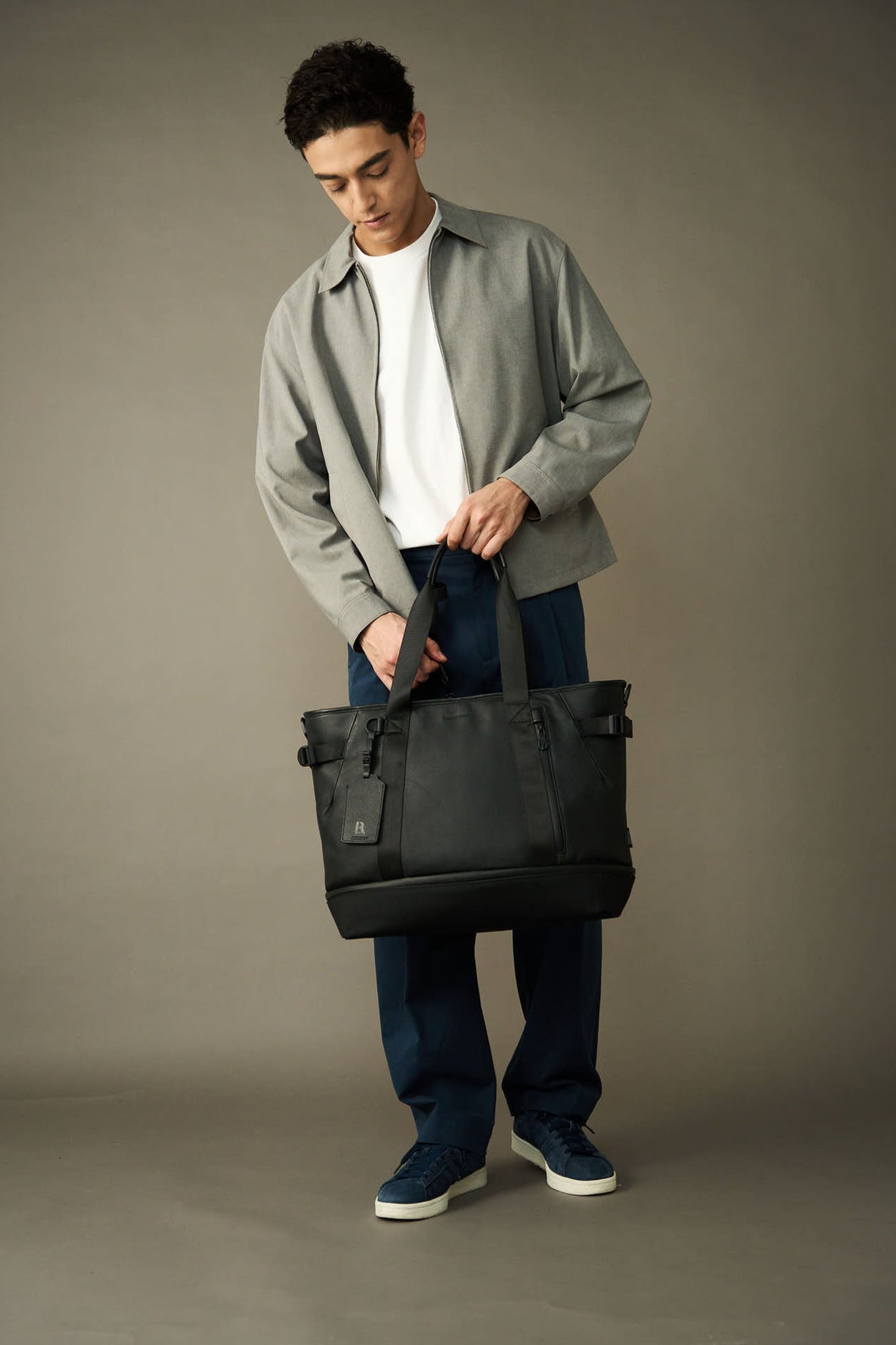 Shifter23-RichBoston- (iceblue)