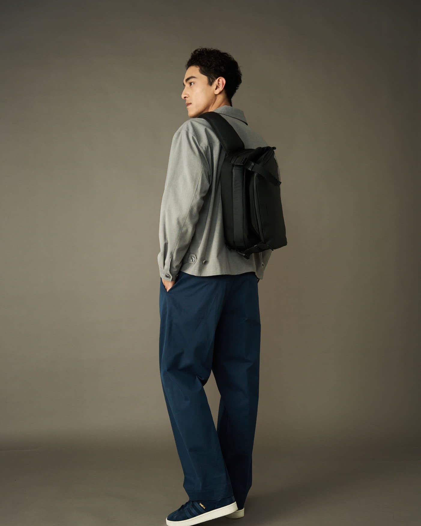 Adjust big sling bag