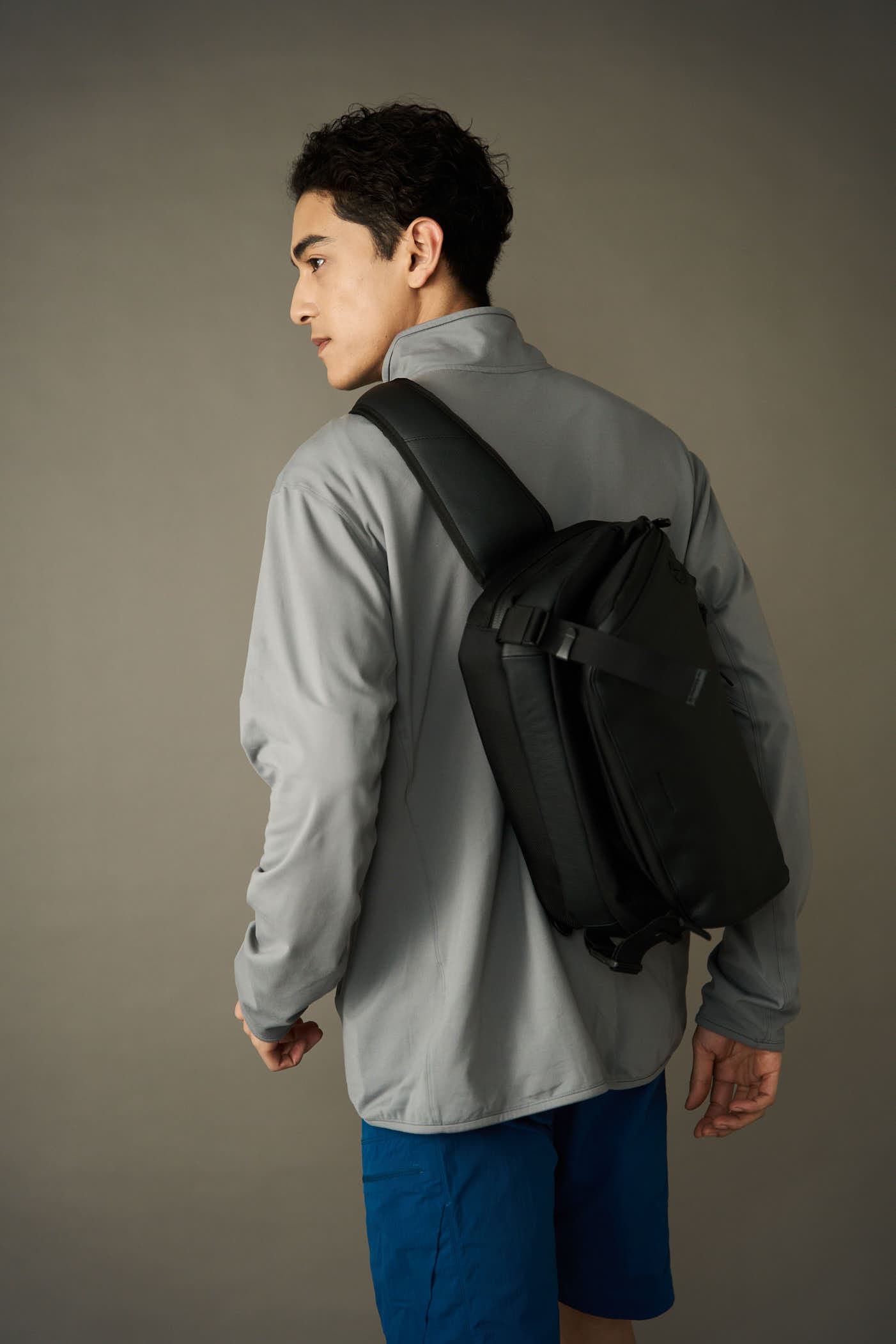 Adjust big sling bag