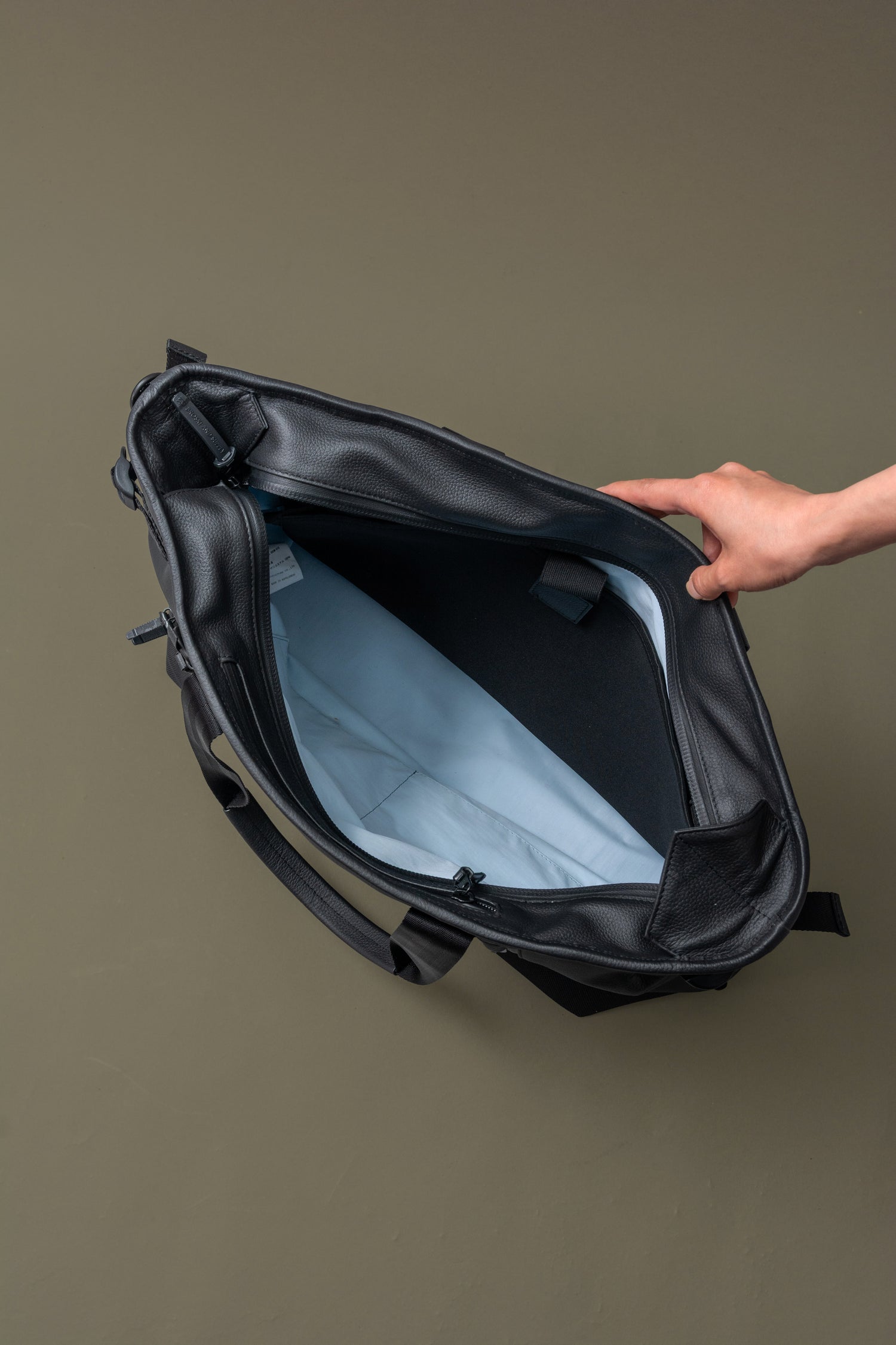 Shifter23-RichBoston- (iceblue)