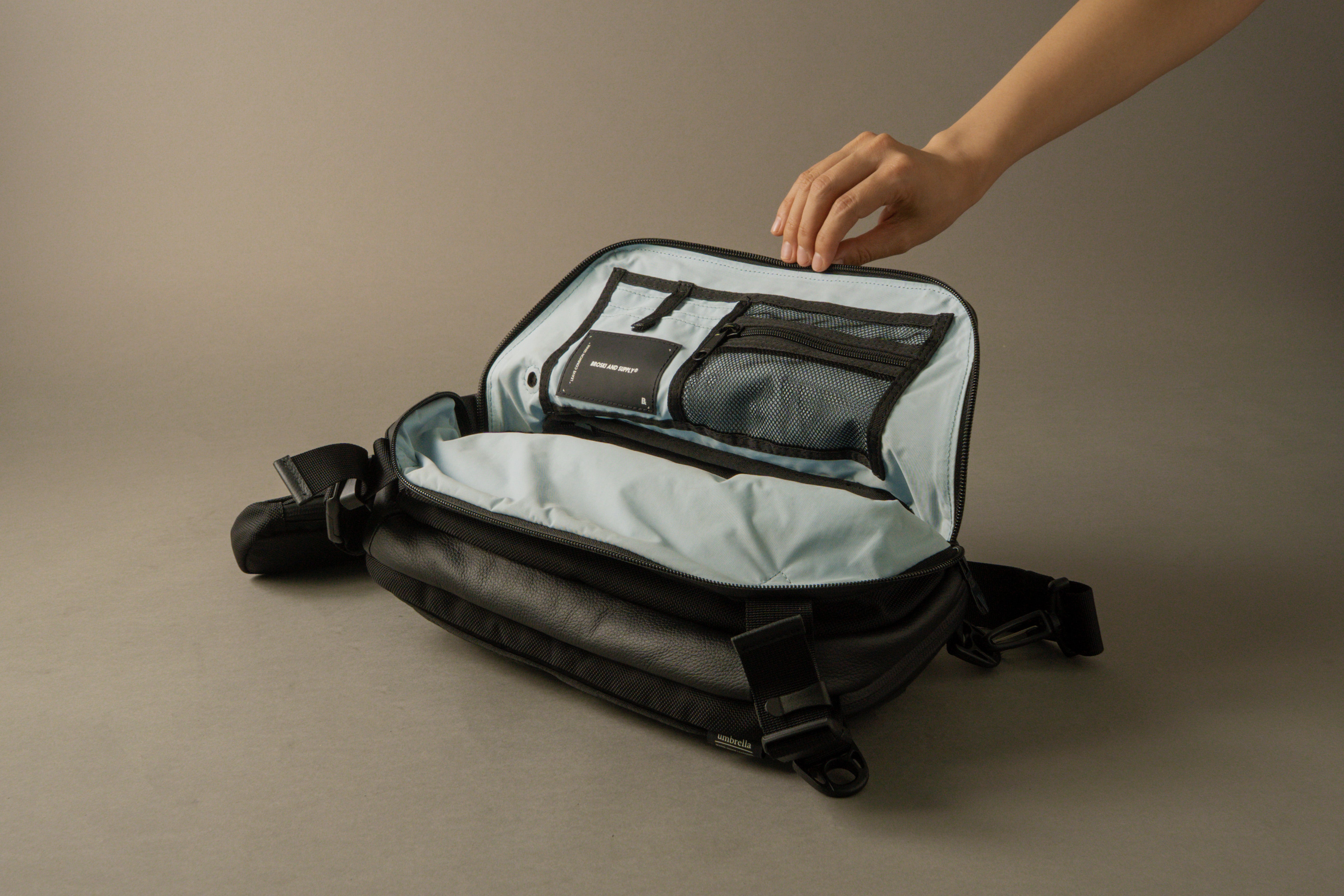 ams003.jpg?v=1759996902&width=1500