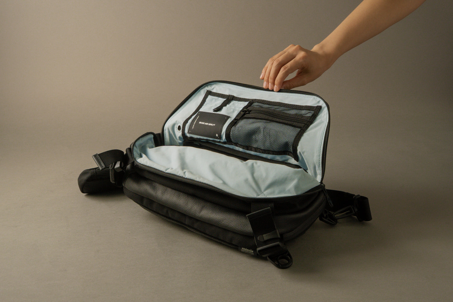 Adjust sling multi bag (iceblue)
