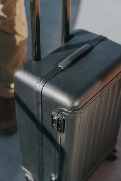Solstice Carry-on 22