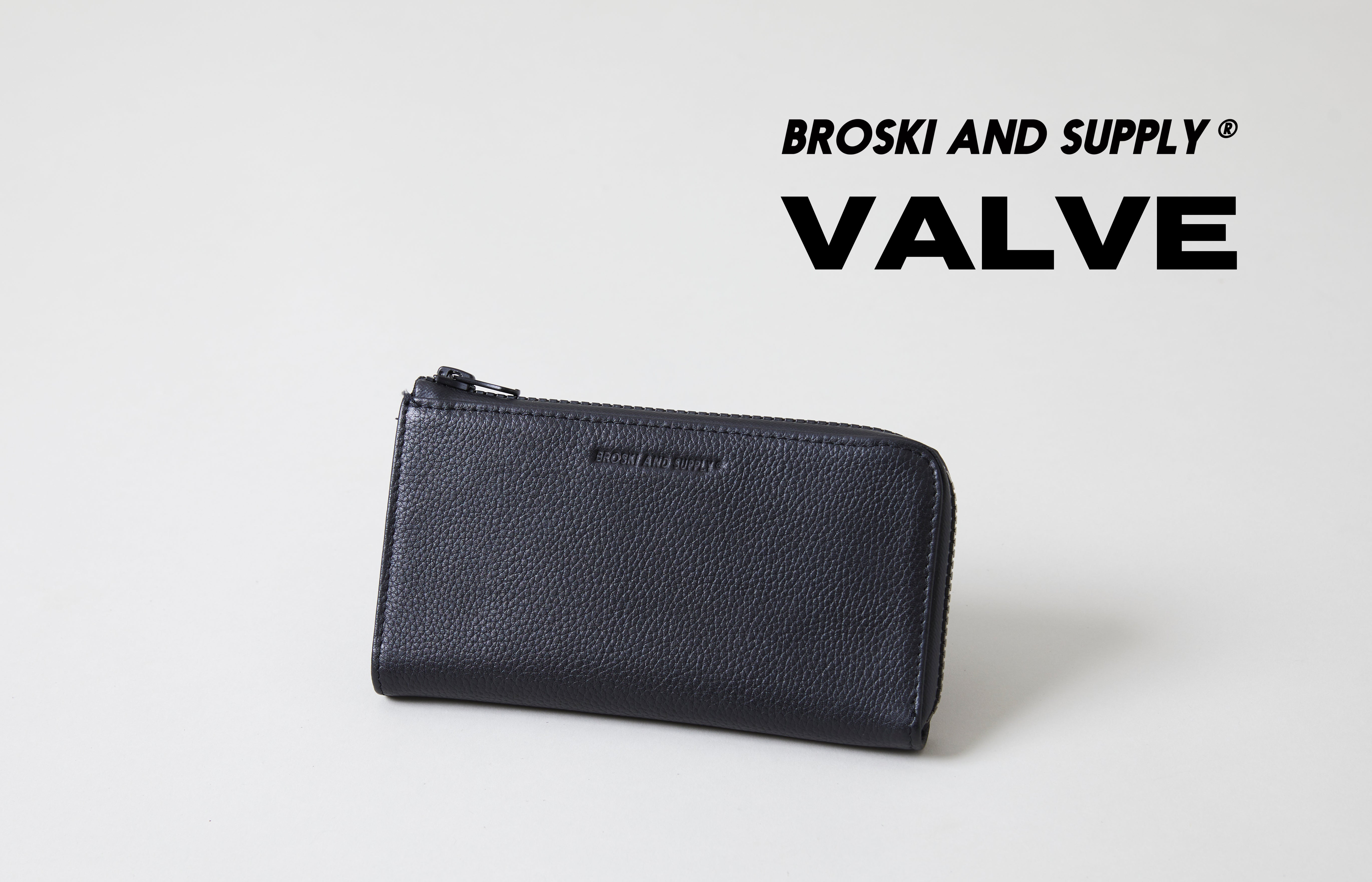 BROSKI AND SUPPLY WATER PROOF LEATHER 黒 雨にも負けない、タフでミニマルな防水本革バッグ”の「BROSKI AND