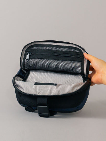 Adjust Multi wallet shoulder